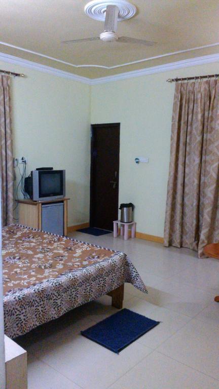 Hotel Kanishka Kanpur Værelse billede