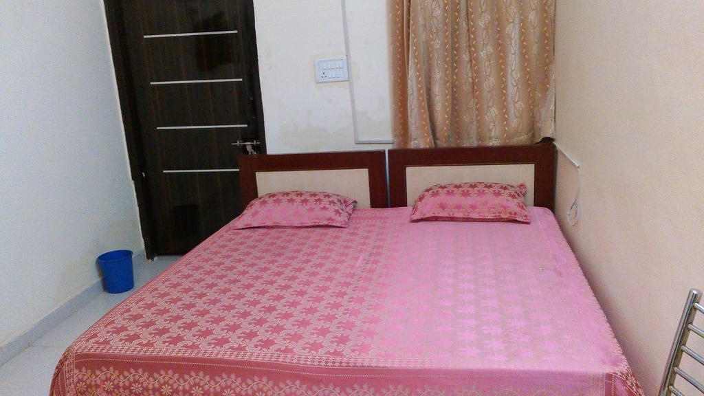 Hotel Kanishka Kanpur Værelse billede