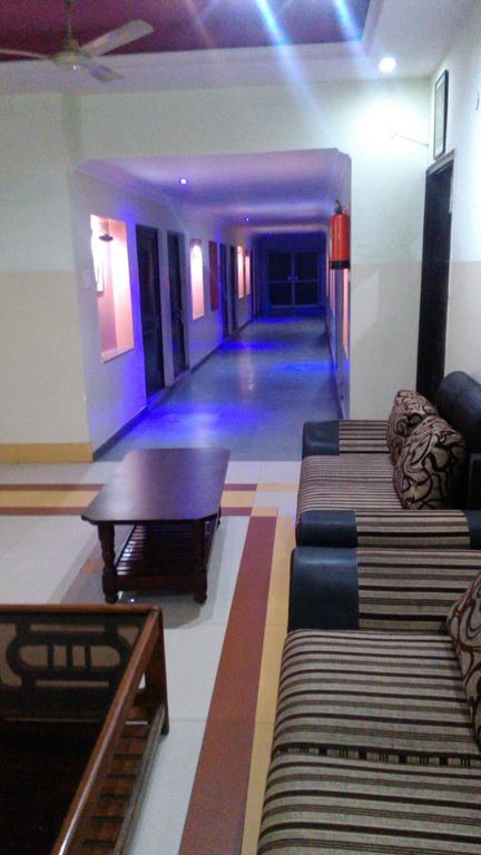Hotel Kanishka Kanpur Eksteriør billede