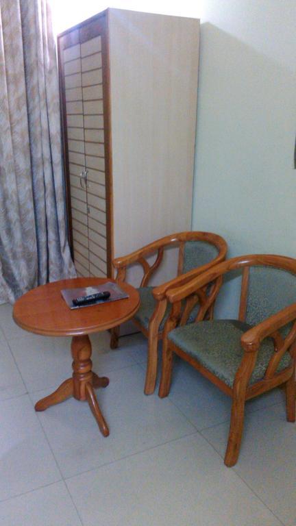 Hotel Kanishka Kanpur Værelse billede